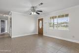 904 Waveland Avenue - Photo 6