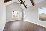 2035 Livingston Way - Photo 17