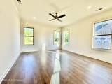 324 Oakworth Drive - Photo 35