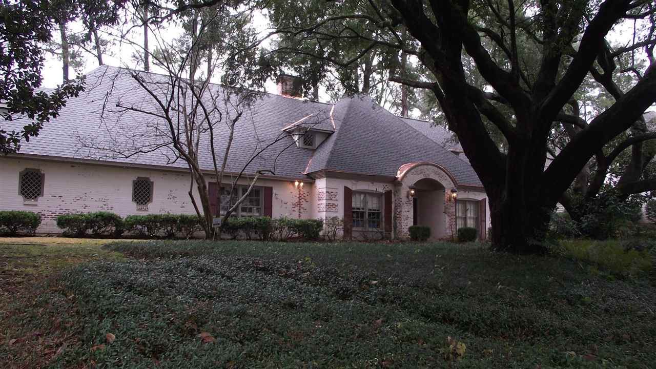 4060 Boxwood Circle - Photo 1