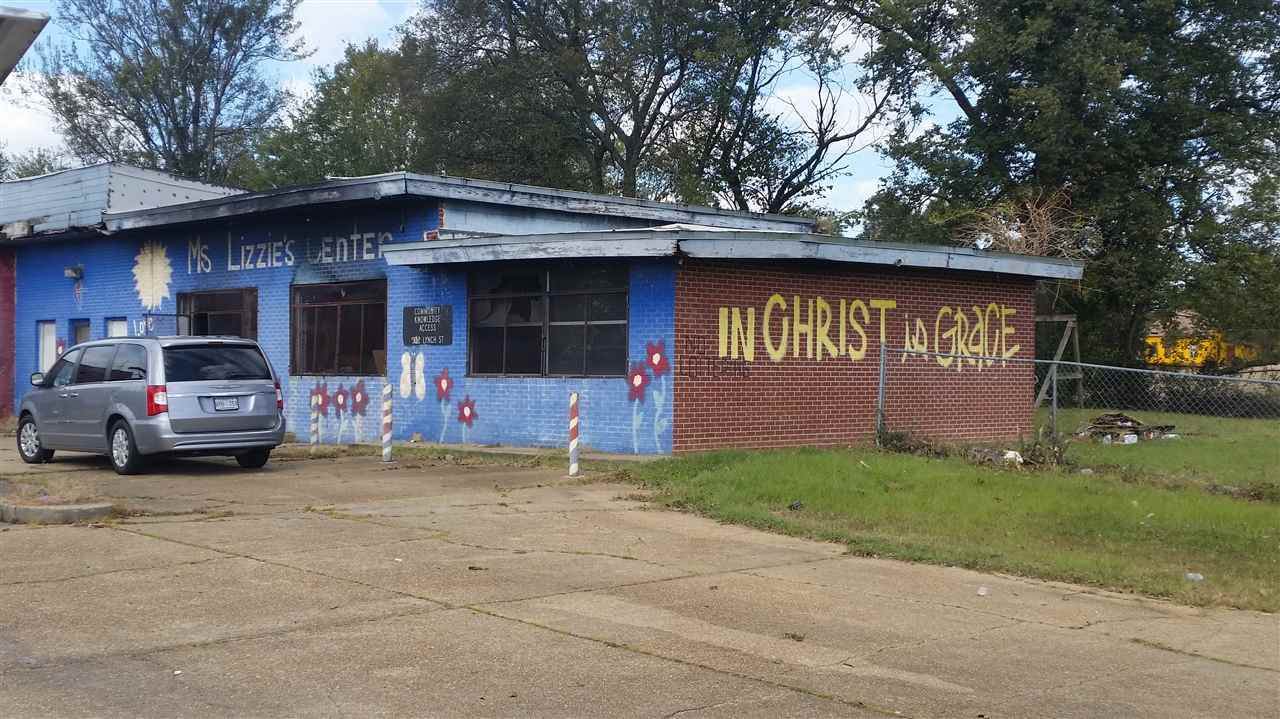 910 Jr Lynch Street - Photo 1