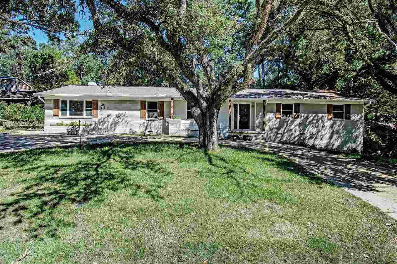 2256 Cheryl Drive - Photo 1