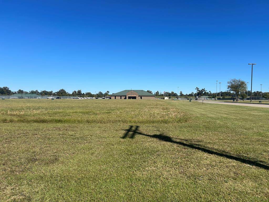 713 Carter Street - Photo 1