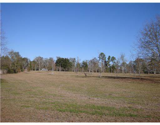 23213 Church Avenue - Photo 1