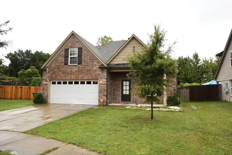 9840 White Poplar Drive - Photo 1