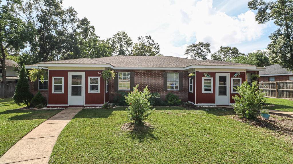 540/542 Railroad Street - Photo 1