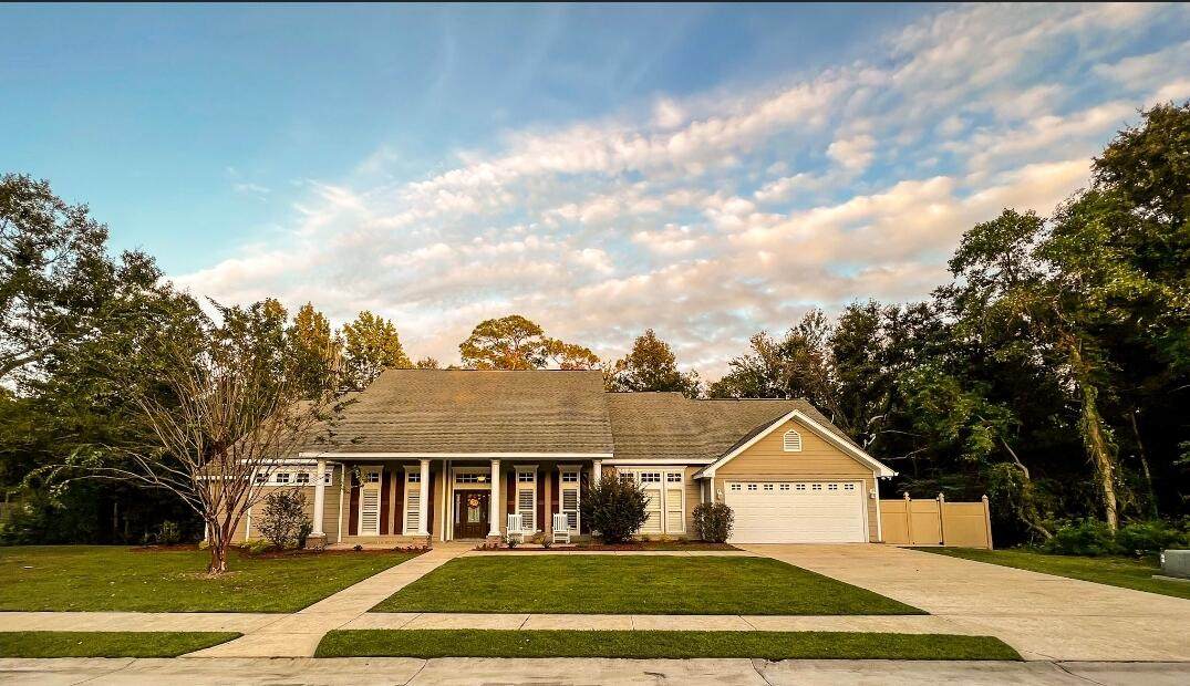 690 Savannah Estates Boulevard - Photo 1