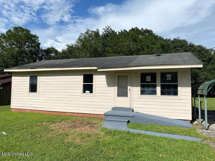 4700 Mcfarlane Street - Photo 1