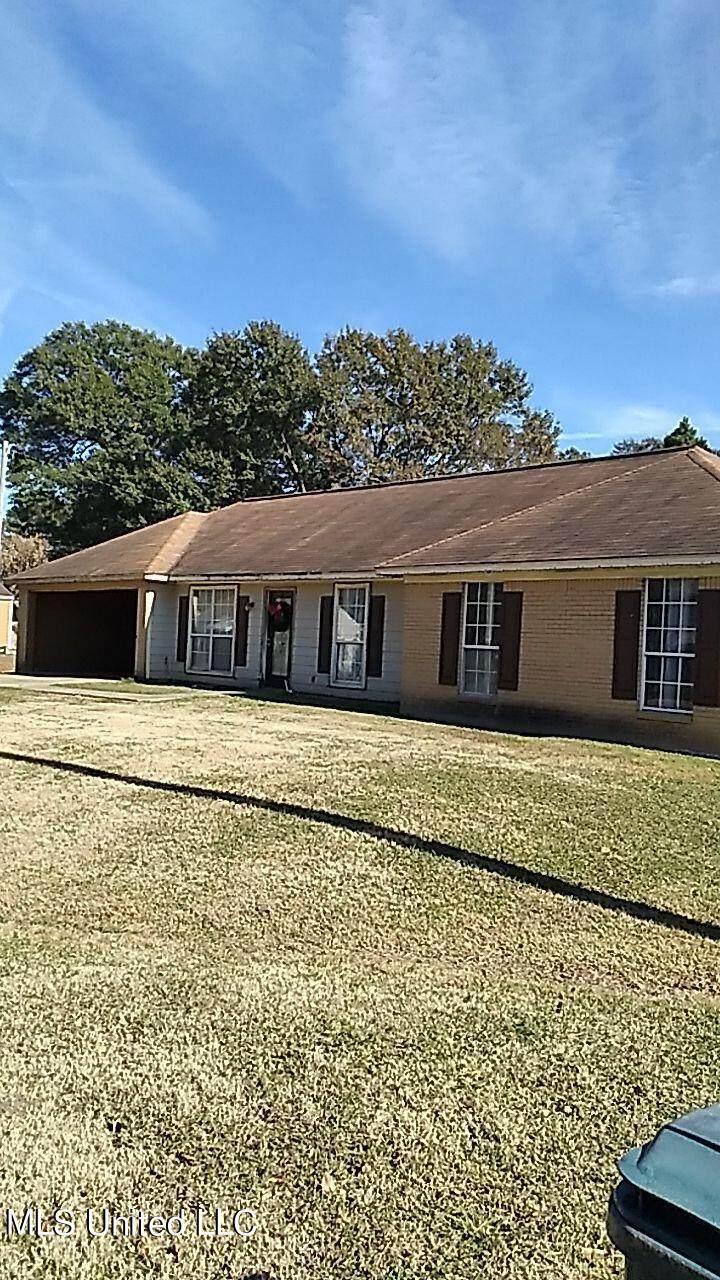 1538 Swayze Street Street - Photo 1