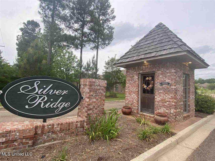 464 Silver Hill - Photo 1