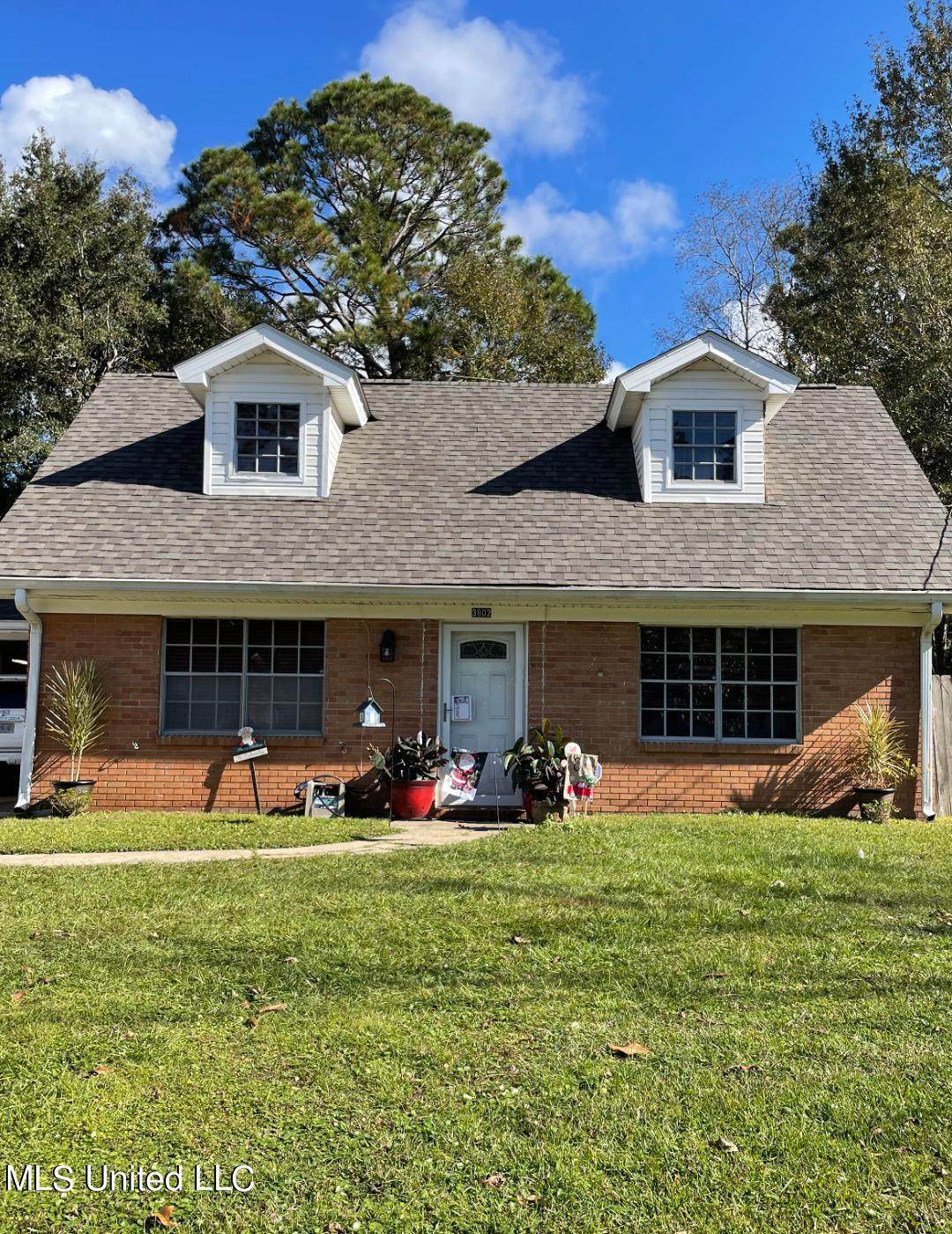3802 Sherwood Street - Photo 1