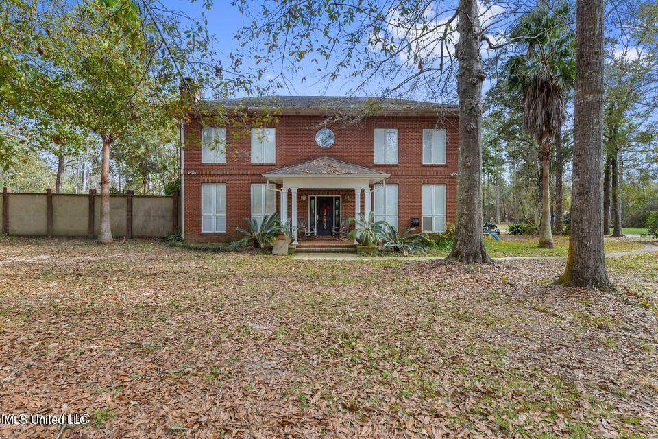 14672 Country Wood Drive - Photo 1
