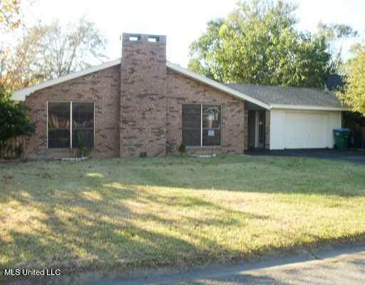 111 Whispering Pine Drive - Photo 1