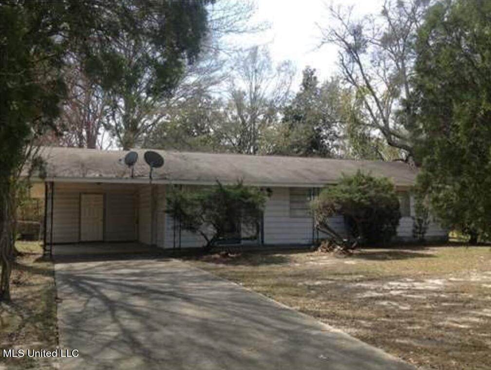 231 Linda Drive - Photo 1
