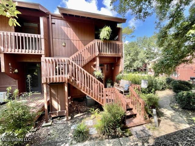 229 Lakeside Villa - Photo 1
