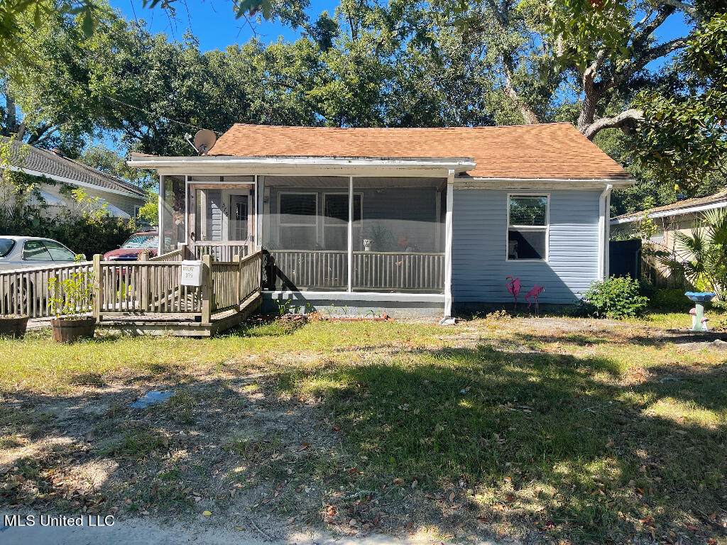 375 Porter Avenue - Photo 1
