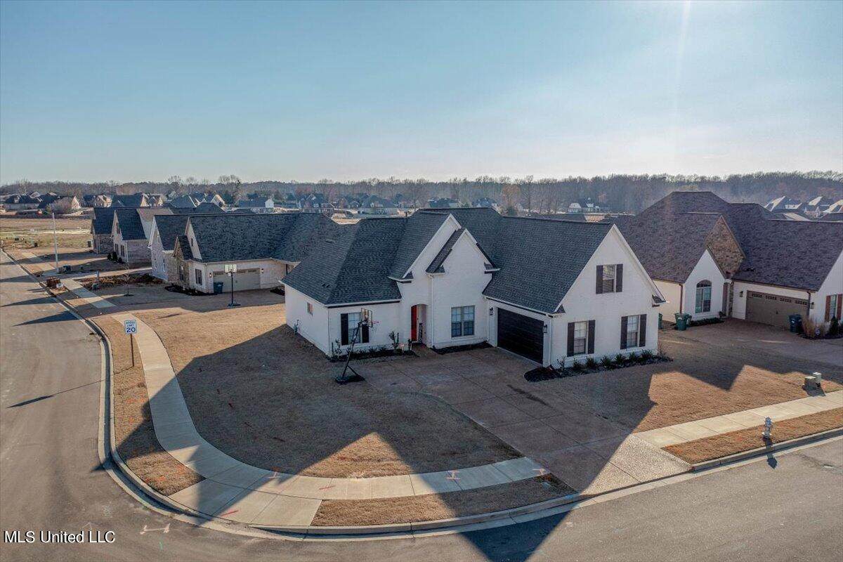 3823 Andreas Drive, Southaven, MS 38672 (MLS 4071434) The Home