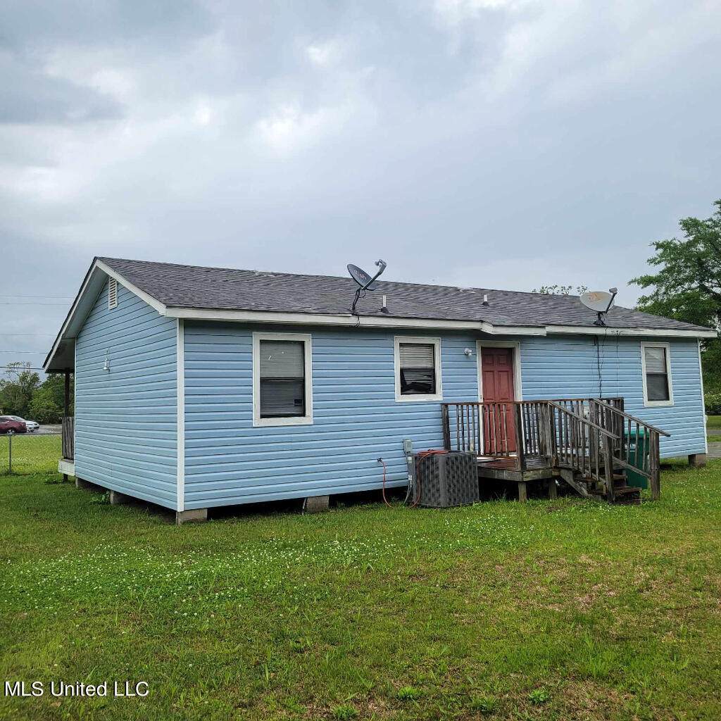 4511 Ohio Avenue - Photo 1