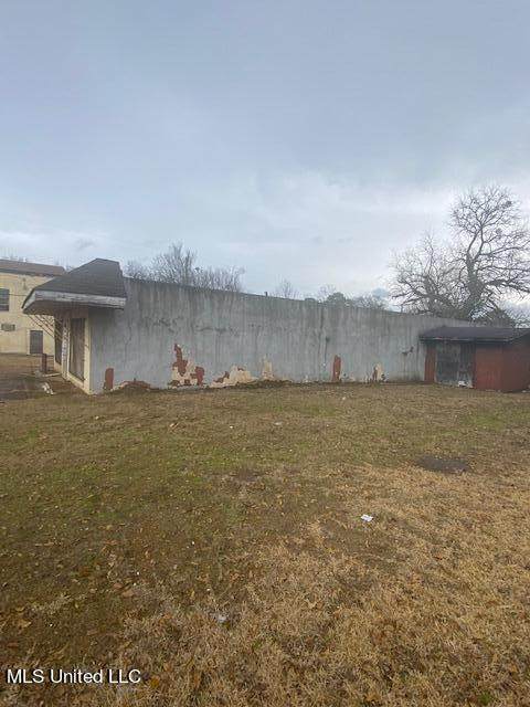 602 Rose Street - Photo 1