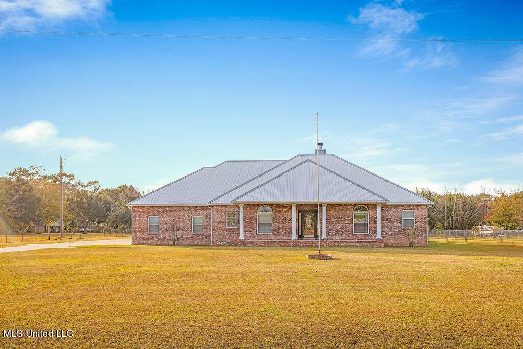 9181 Dana Road - Photo 1