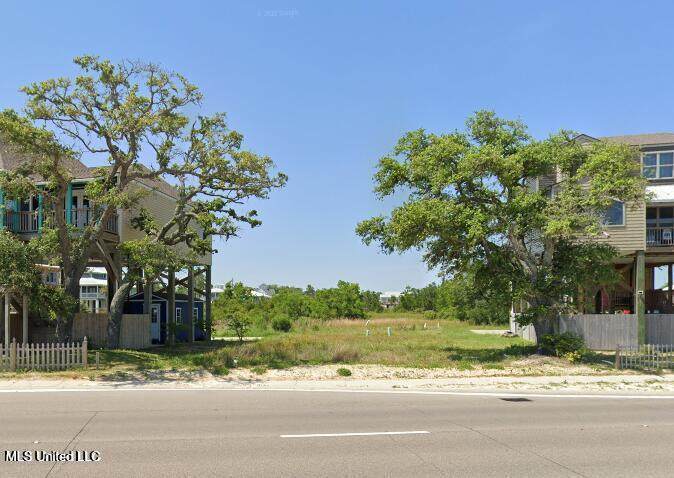 820 Beach Boulevard - Photo 1