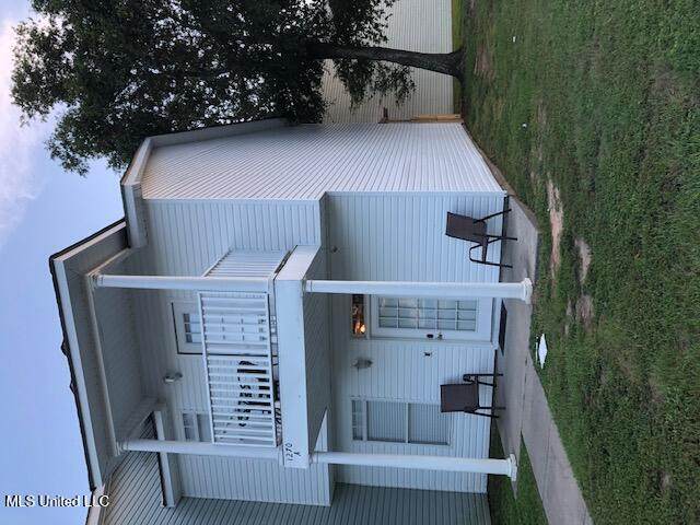 1270 Century Oaks Drive - Photo 1