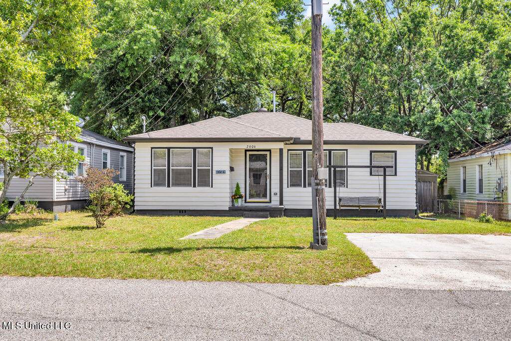 2606 Joan Avenue - Photo 1
