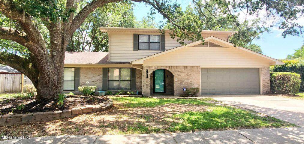 2714 English Drive - Photo 1