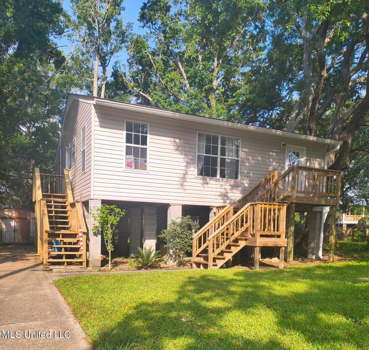 1303 12th Street - Photo 1