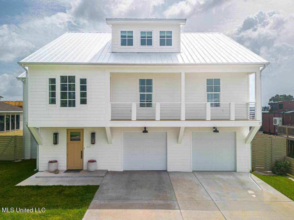 405 Mason Avenue - Photo 1