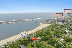 560 Beach Boulevard - Photo 1