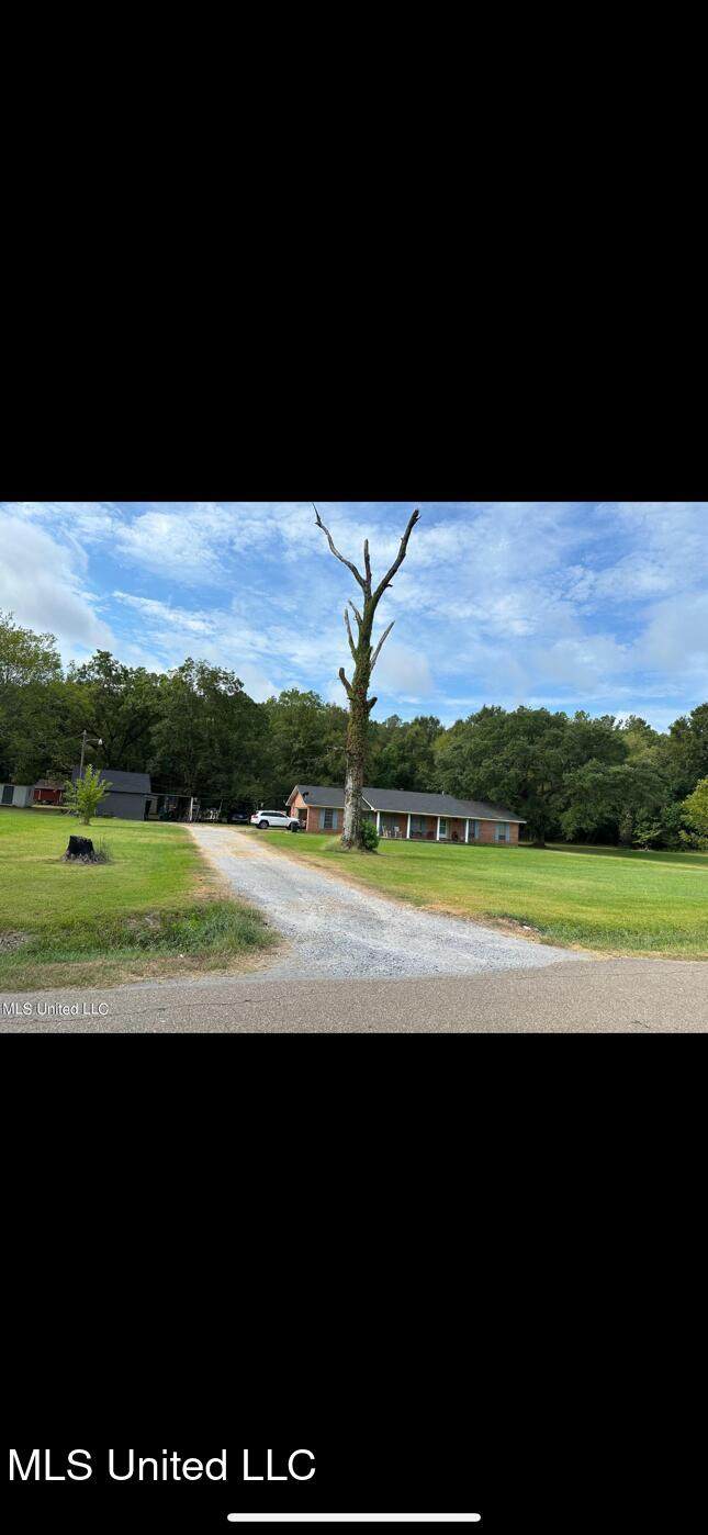 220 Lowe Cir. - Photo 1