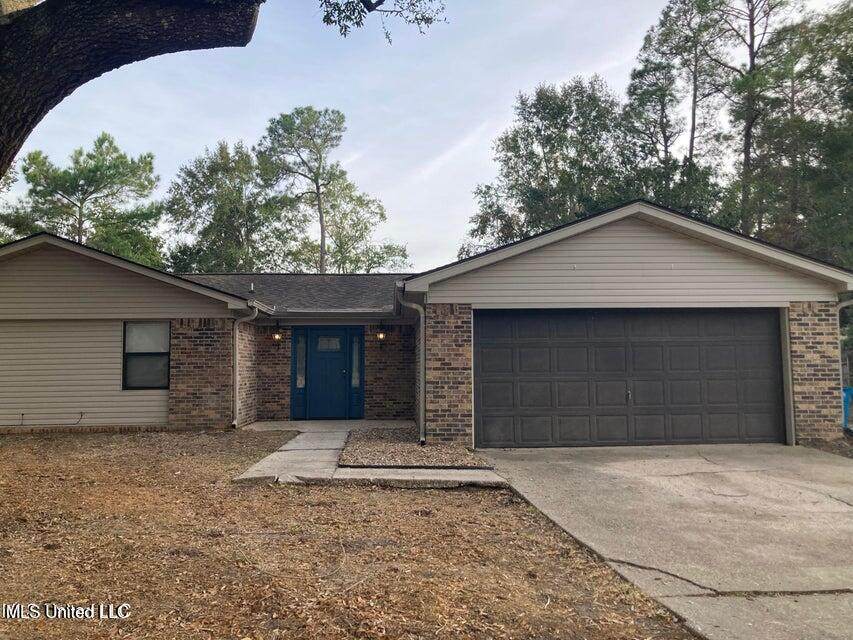 2712 Catherine Drive - Photo 1
