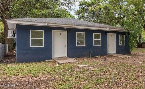 264 Mcdonnell Avenue - Photo 1