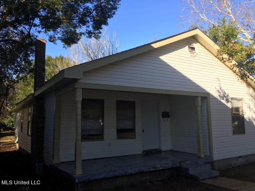 1432 20th Street - Photo 1