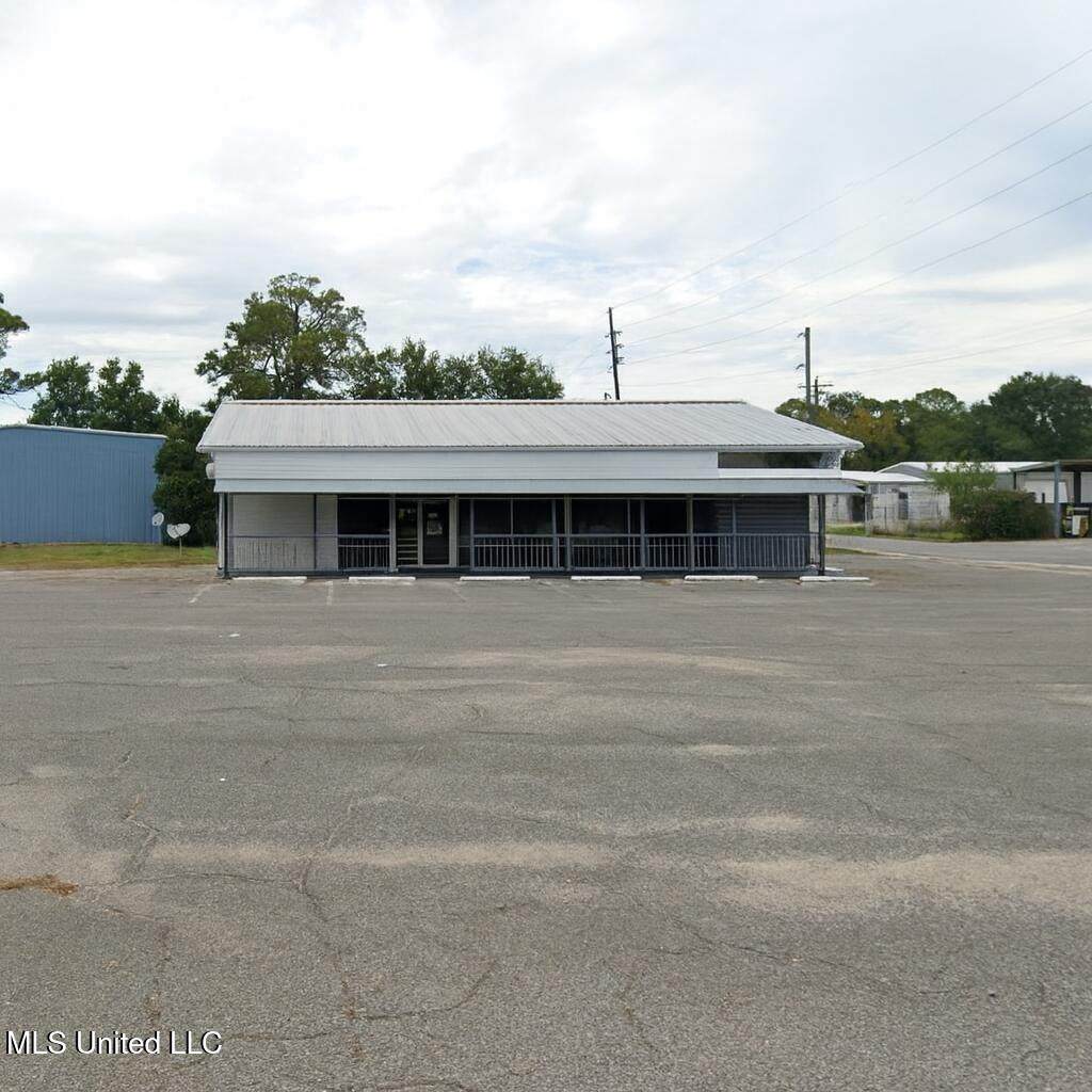 3011 Ingalls Avenue - Photo 1