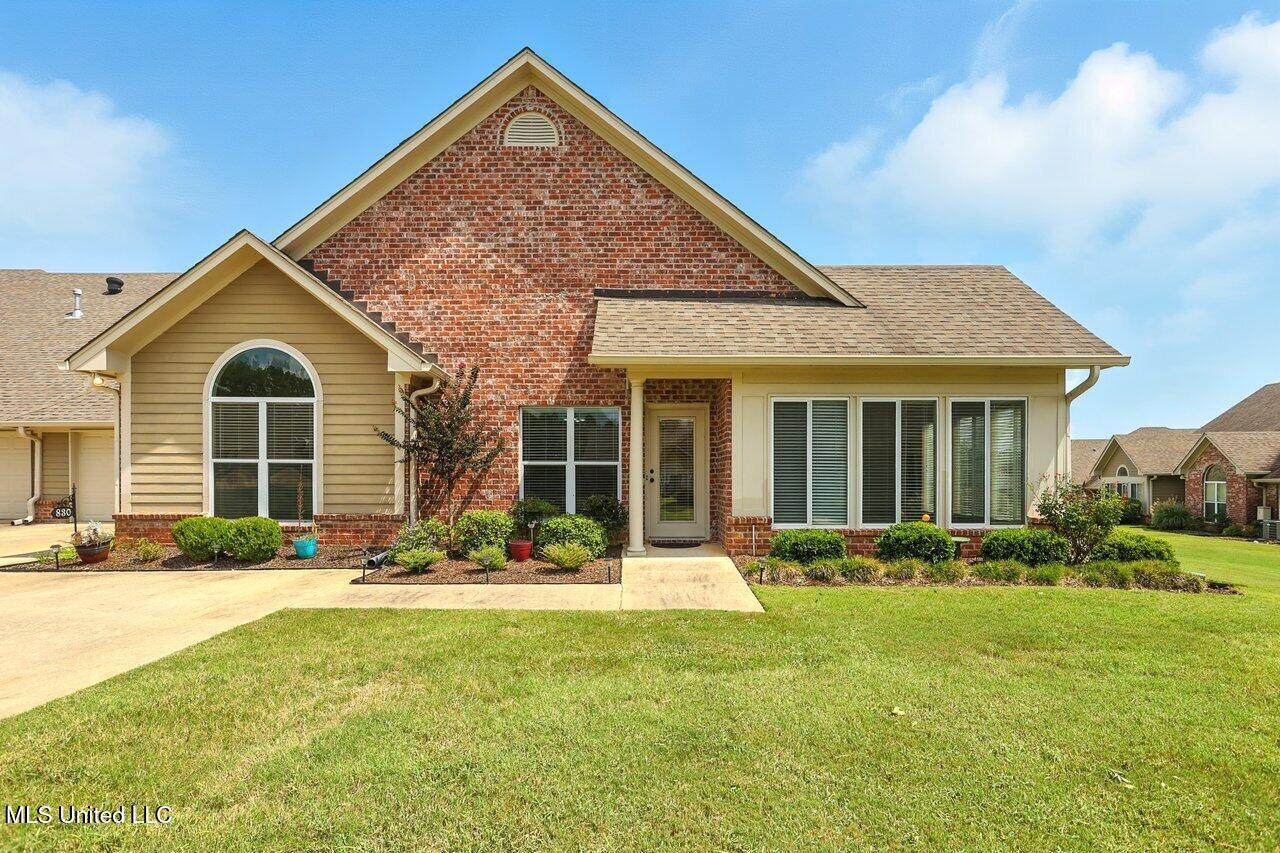 830 Sweetwater Drive - Photo 1