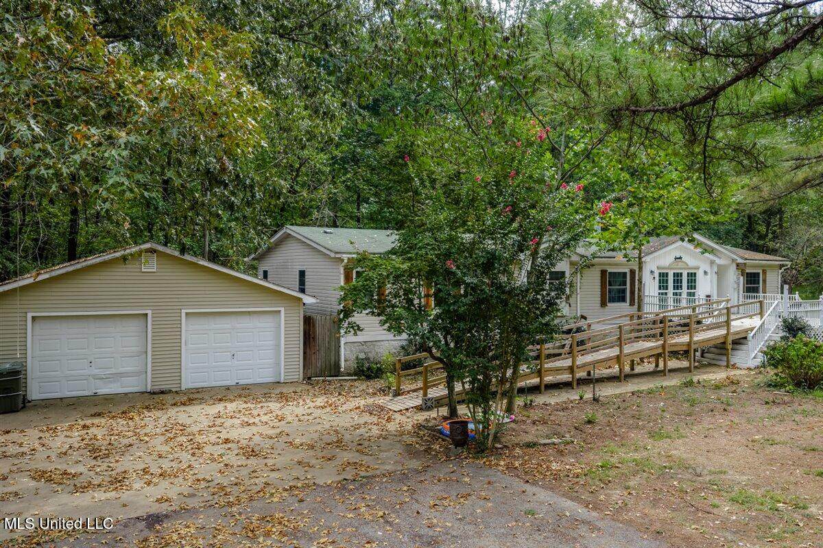 5631 Smith Grove Road - Photo 1