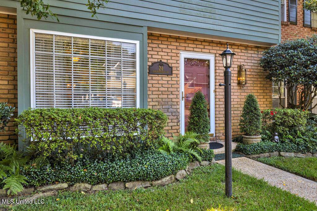 24 Independence Drive - Photo 1