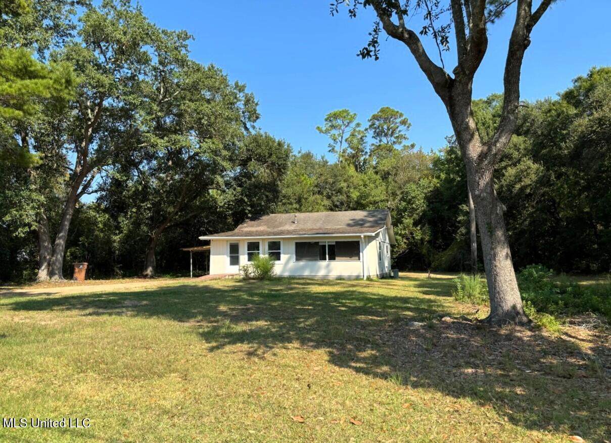20260 28th Street - Photo 1