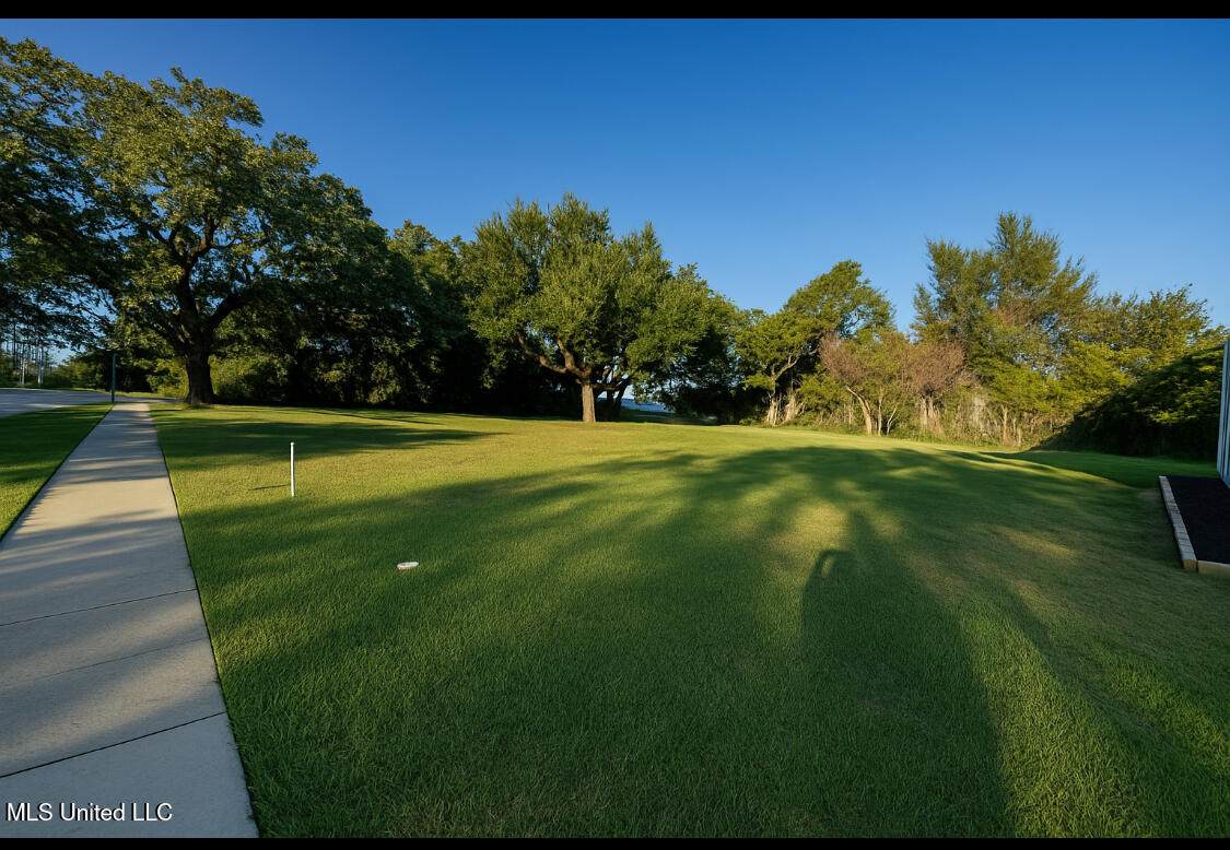132 Holiday Avenue - Photo 1