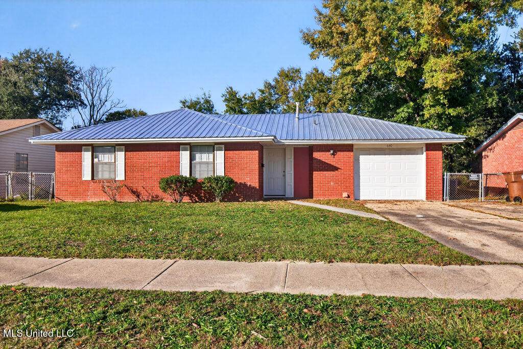 640 Peyton Drive - Photo 1