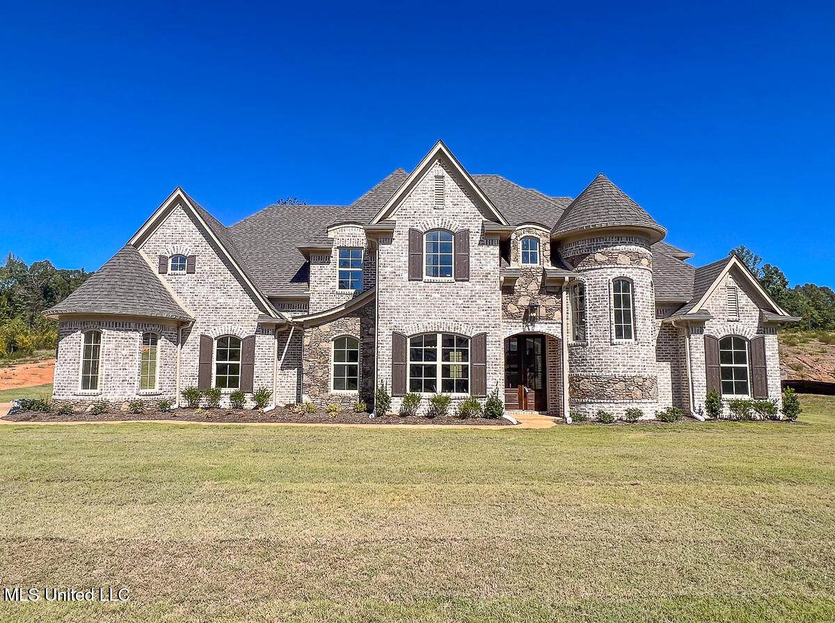293 Poplar Lane - Photo 1