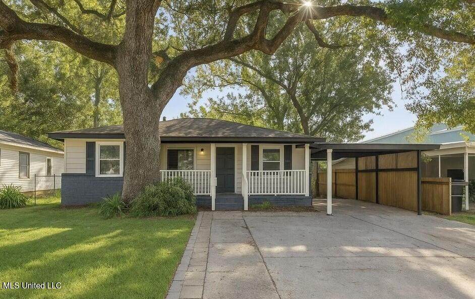 222 Benachi Avenue - Photo 1