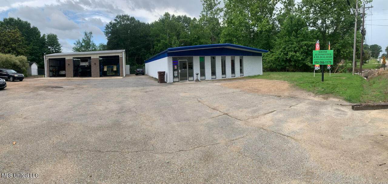 1345 Palmetto Road - Photo 1