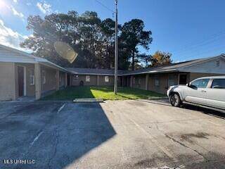 6525 Jasmine Street - Photo 1