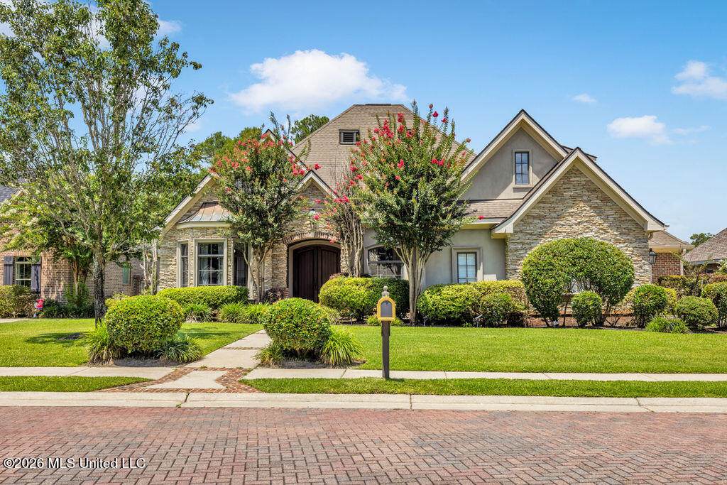 315 Goose Pointe Boulevard - Photo 1