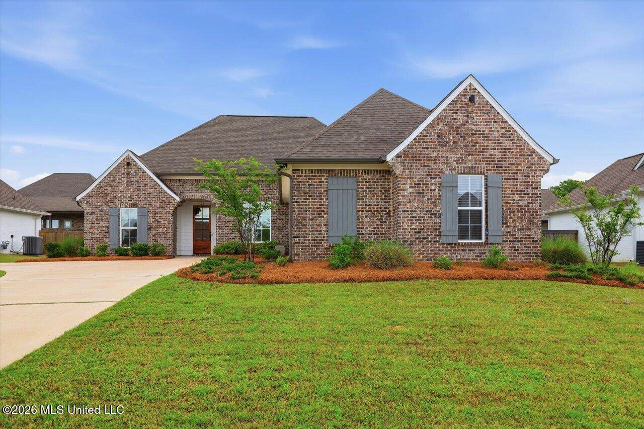 102 Sweetbriar Court - Photo 1