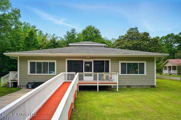 711 Neal Road - Photo 1