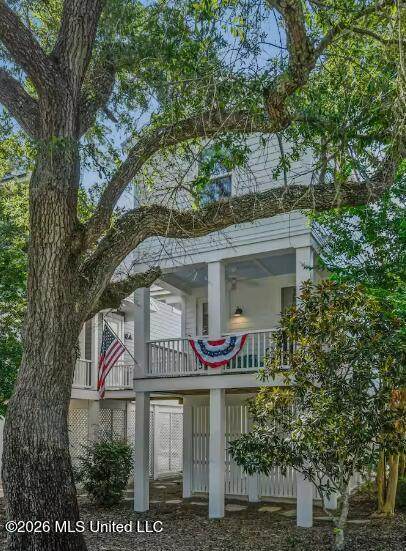 215 2nd Street - Photo 1